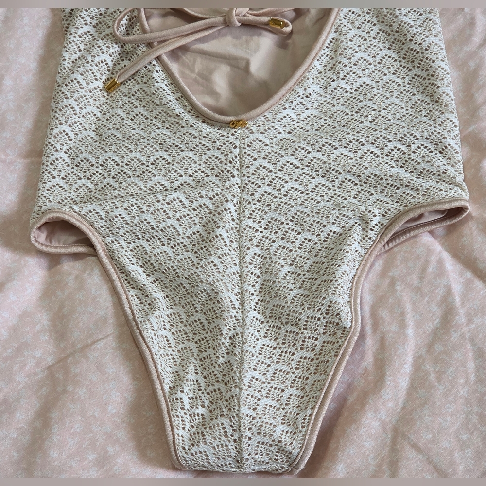 PQ Swim White+Gold One-Piece Swimsuit Sz L Coquette Soft Girl - Picture 16 of 16